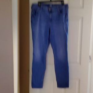 Old Navy Rockstar Super Skinny Mid Rise Jeans